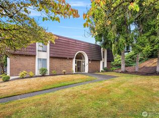 11206 NE 68th St APT 224, Kirkland, WA