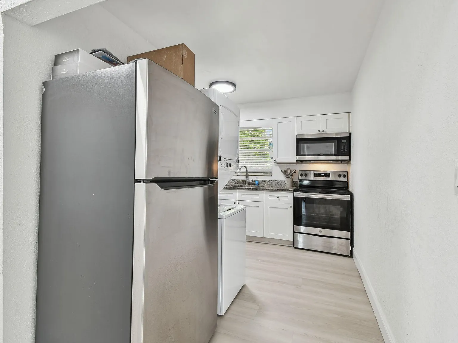 4 bed, 3.0 bath, 1500 sqft, $923 — Photo 4