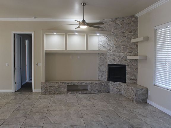 2nd image of A1041-4269 S Hackberry Dr