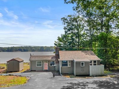 6203 Lakeshore Dr W, East Stroudsburg, PA, 18302