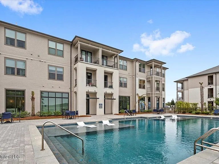 2501 Bienville Blvd #533 — Photo 1