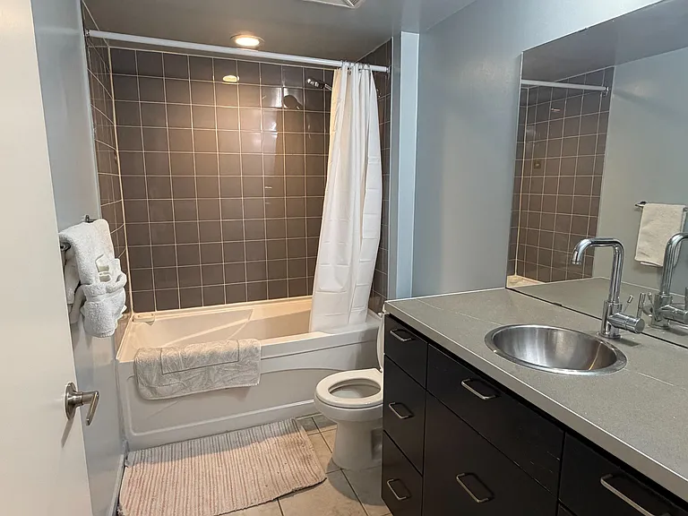 76 Shuter St #1207 — Photo 6
