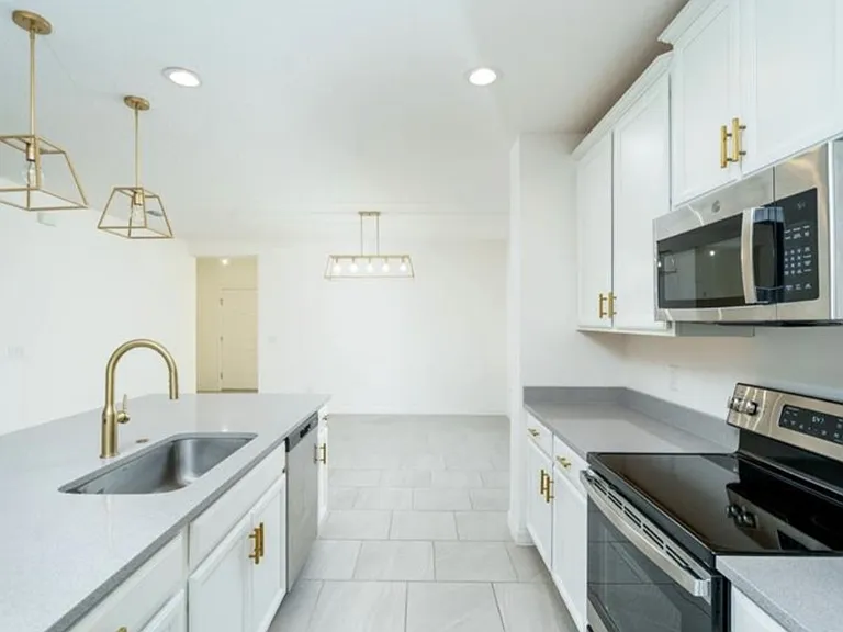 244 Hamlet Loop — Photo 7
