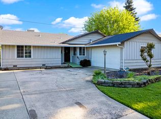 2065 Sycamore Dr, Redding, CA 96001