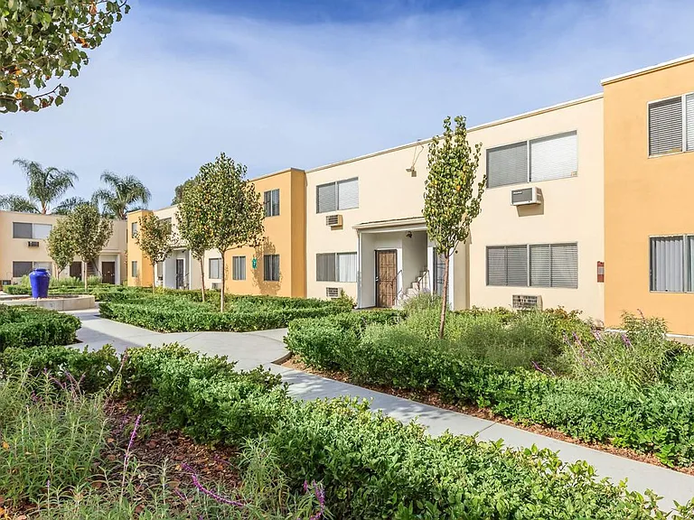 Welcome to Anza Village Comfortable Living in the Heart of El Cajon! — Photo 2