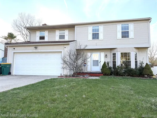 34730 Bunker Hill Dr, Farmington Hills, MI 48331