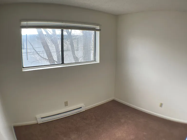 2110 N East St — Photo 16