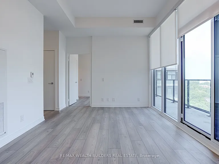 285 Dufferin St #1103 — Photo 11