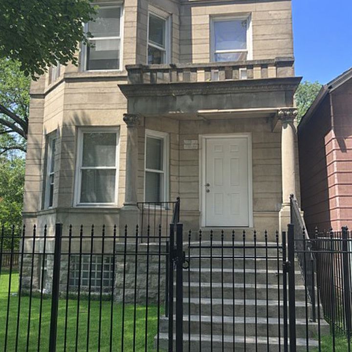 1st image of 5320 S Carpenter St