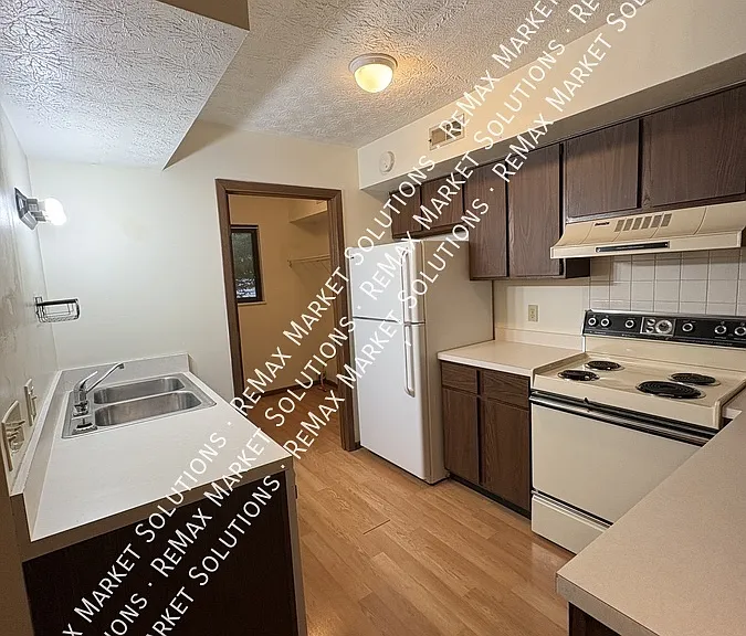 4314 S Main St — Photo 5