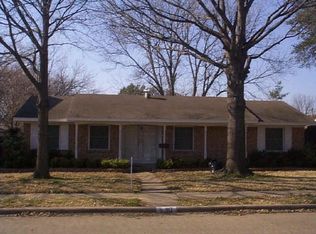917 Arrowhead Dr, Garland, TX 75043