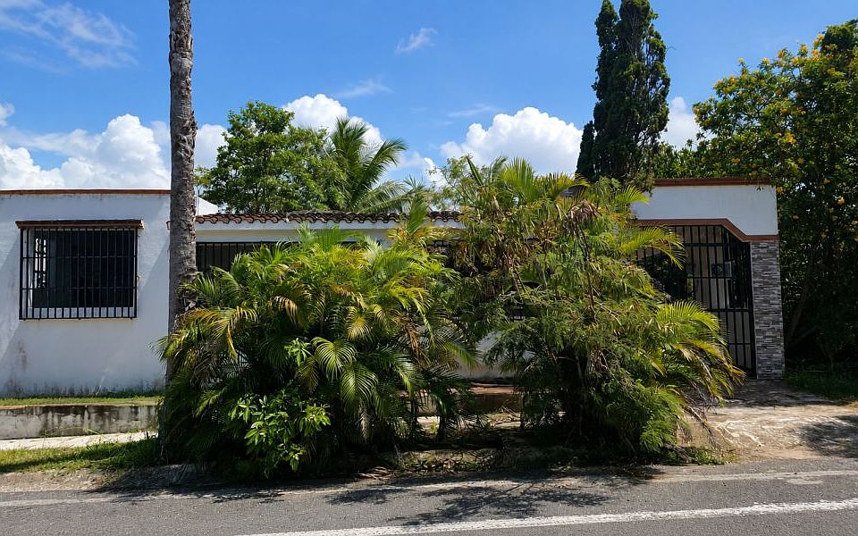 1st image of Colinas De Hatillo Calle Opal #I-16