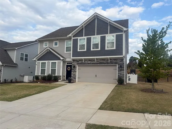 167 Rhuidean Ct, Troutman, NC 28166