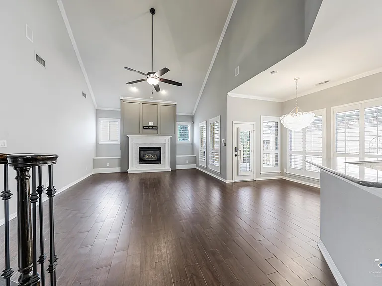 5619 Travis Dr — Photo 11