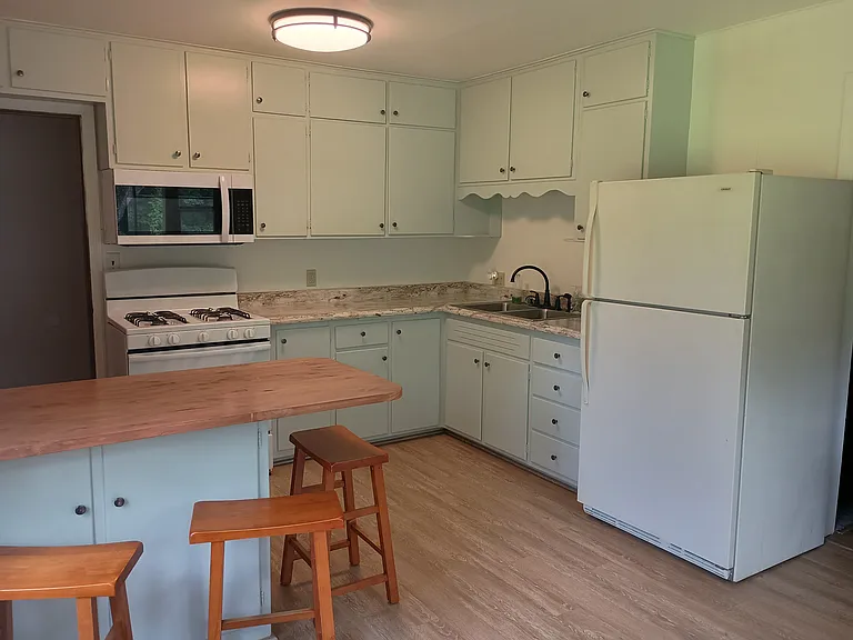 2580 Forest Crest Rd — Photo 4