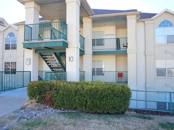 351 S Wildwood Drive #2 BLDG 10, Branson, MO 65616
