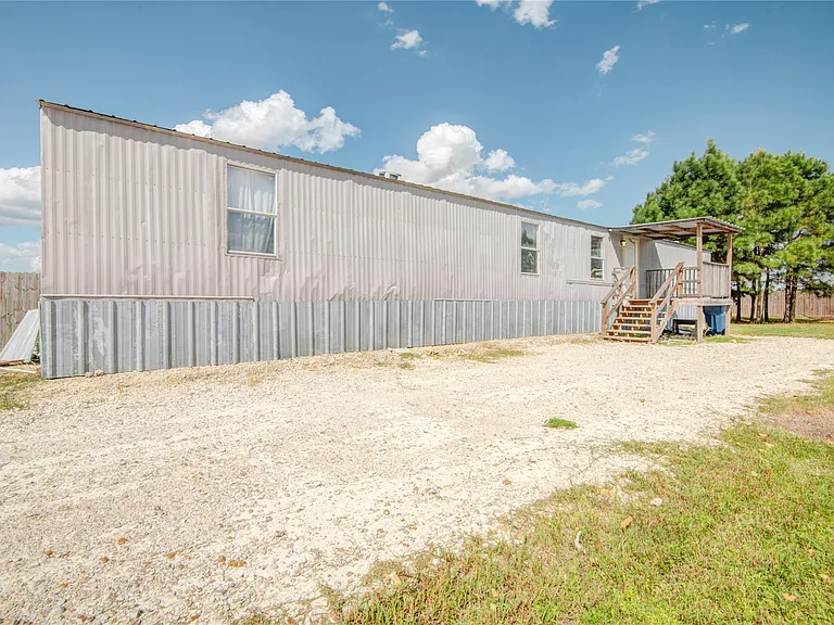 614 Road 5707 — Photo 9