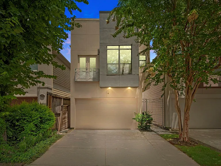 1410 Knox St — Photo 3