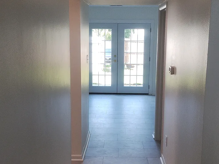 105 Marlow St SW — Photo 2