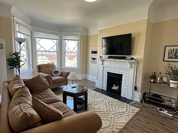 2nd image of 1619 Golden Gate Ave