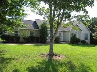 801 Gateway Dr, Bonaire, GA 31005