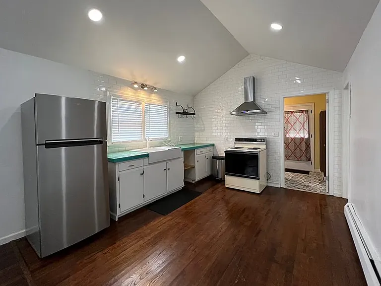 76 Harding Ave — Photo 1