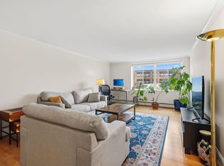 2800 W 44th St Unit 201, Minneapolis, MN 55410