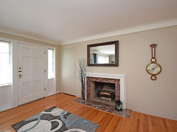 4th image of 2812 McFarlan Park Dr