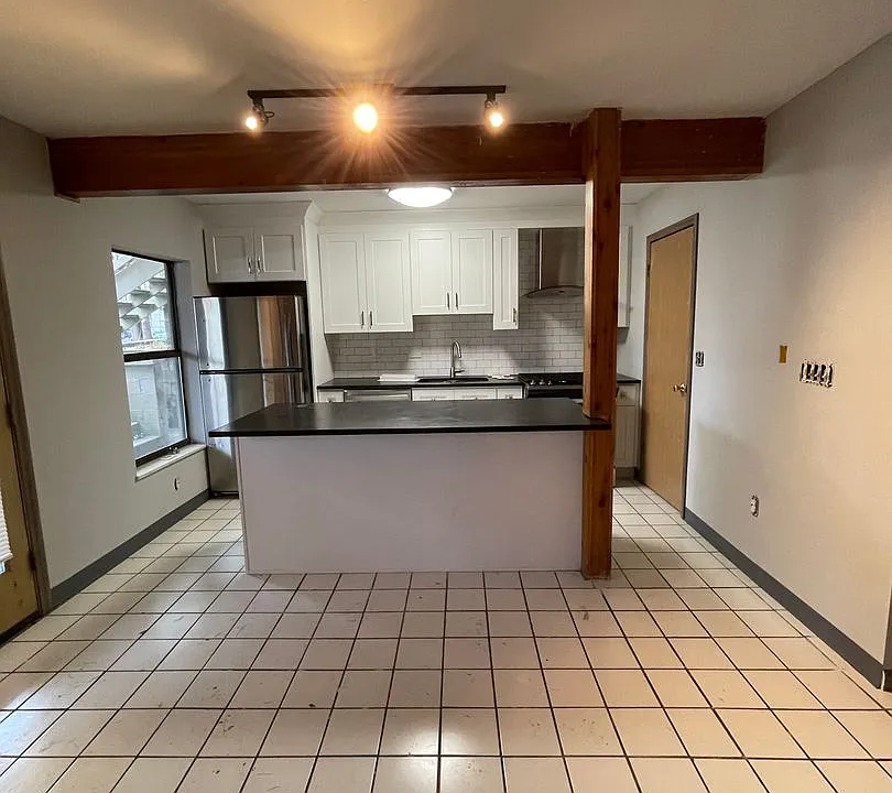 39-51 Chittenden Ave