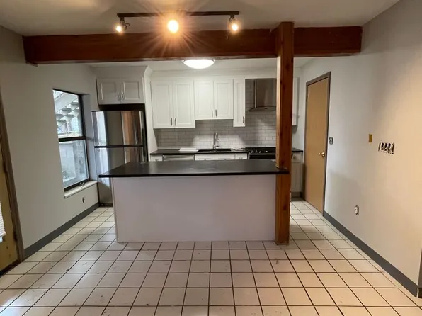 OSU Gateway 4 bedroom 2 full bath apartment