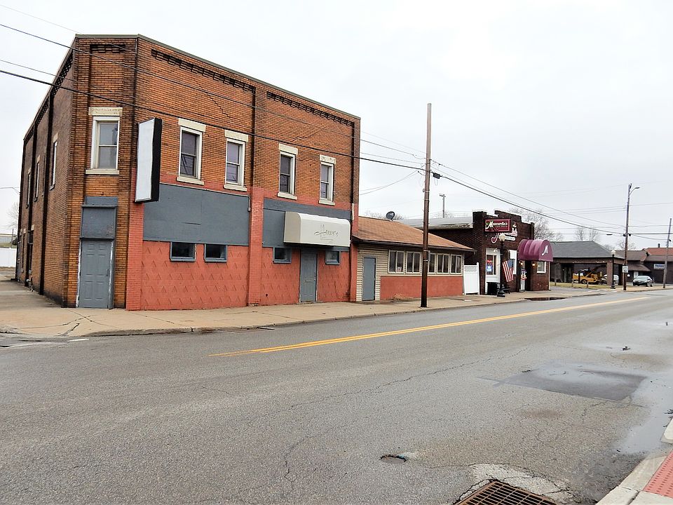 1st image of 512 W Main St