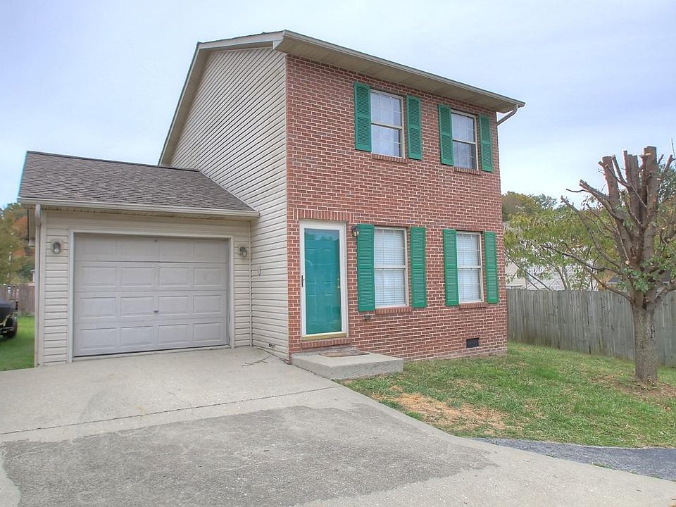 1st image of 311 Clark Dr
