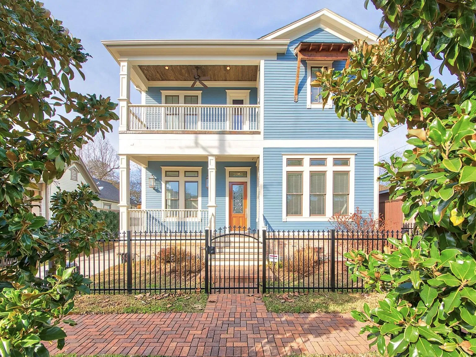 4 bed, 4.5 bath, 3424 sqft, $5,950 — Photo 1