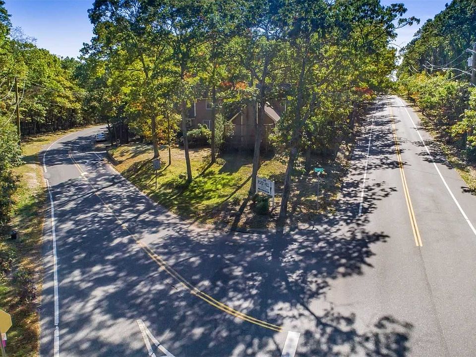1st image of Chapmans Blvd