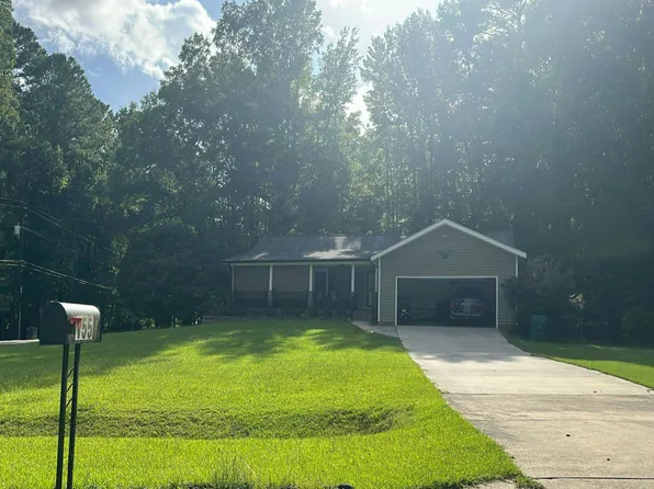 155 Deep Forest Ln, Fayetteville, GA 30215