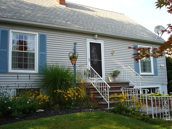 2nd image of 17 Woodland Ave