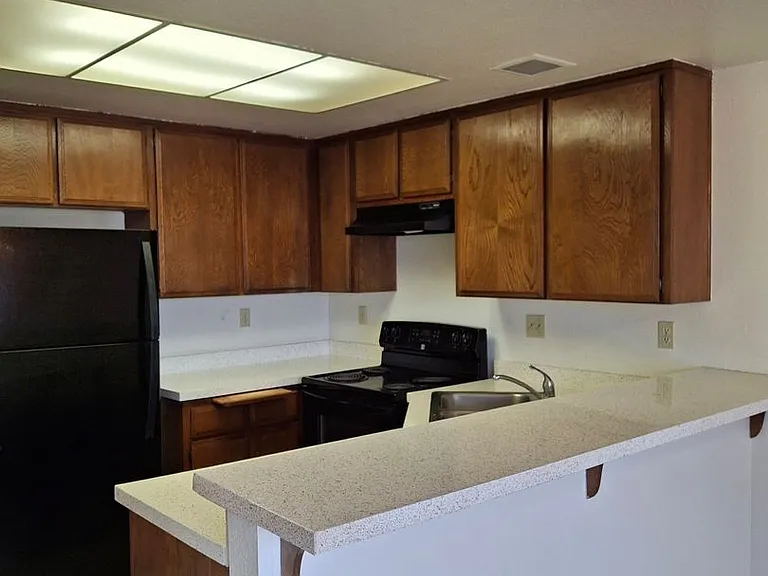 6580 College Grove Dr #98 — Photo 4