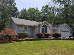 296 Ridge Rd, Campbell Hall, NY 10916