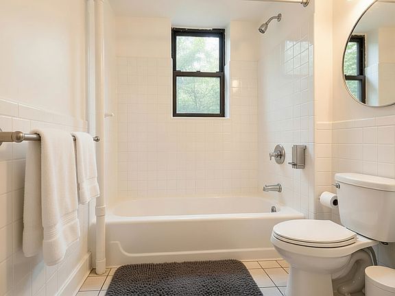 5th image of 323A E 89th St #5G