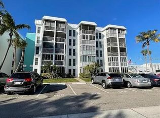 4904 38th Way S APT 417, Saint Petersburg, FL 33711