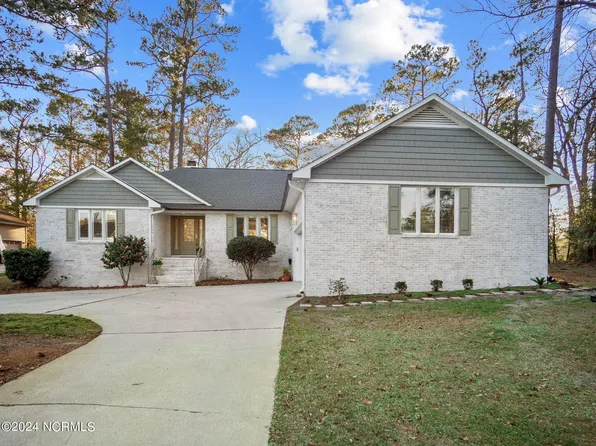 708 N Green Tee Road, Hampstead, NC 28443