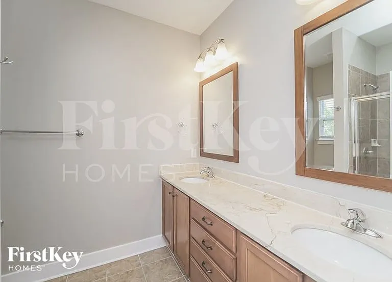 355 Spring St — Photo 15