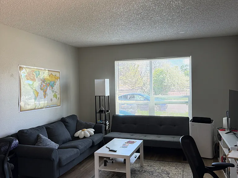 4330 Loomis Ave #2 — Photo 16