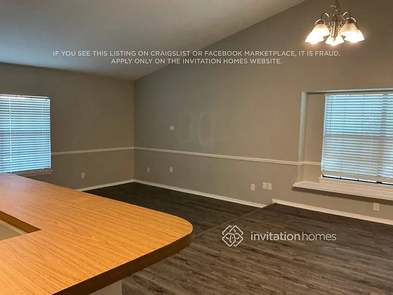 421 Kingsbridge Dr — Photo 6