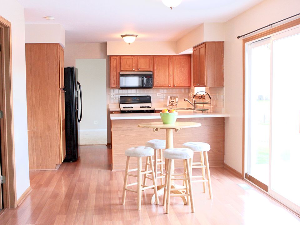 Kitchen and Eating Area