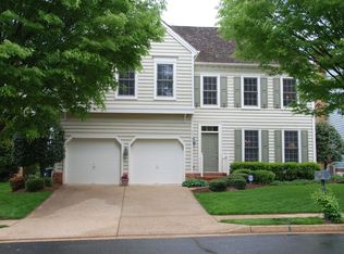 2703 Courthouse Oaks Rd, Vienna, VA 22181
