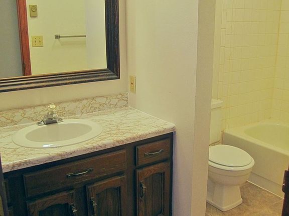 5th image of 1110 Loy Ave APT 12