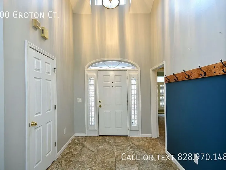 200 Groton Ct — Photo 13