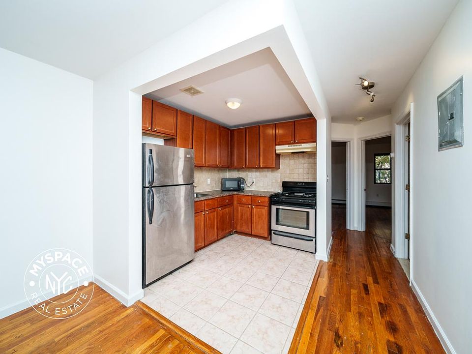 1st image of 99 Stockton St #2