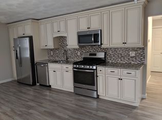 (Undisclosed Address), North Kingstown, RI 02852